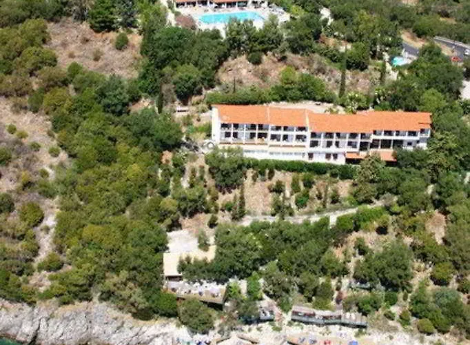 Otel Nautilus 3*