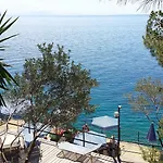 Nautilus Hotell 3*
