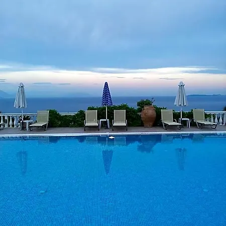 Nautilus Hotel