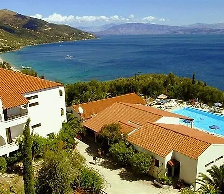 فندق Nautilus 3*